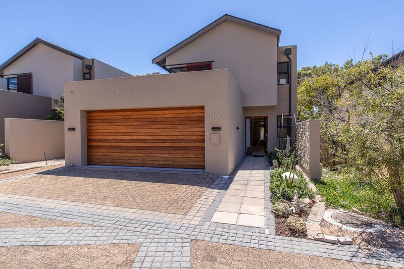 3 Bedroom Property for Sale in Stonehurst Mountain Estate Western Cape